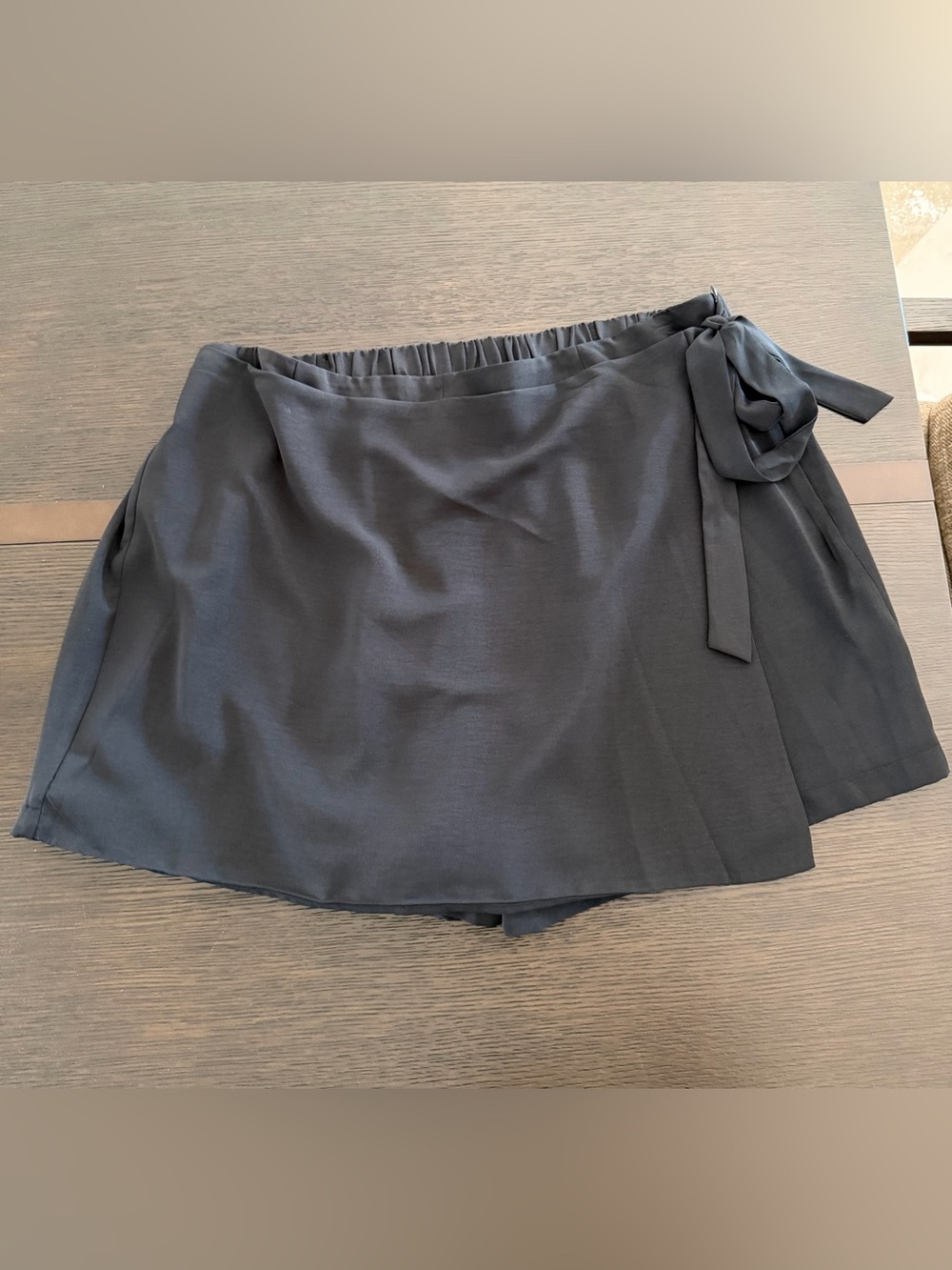Sugarlips Black Rini Wrap Elastic-Waist Skort